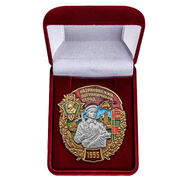 Знак Назрановский пограничный отряд в бархатистом футляре
