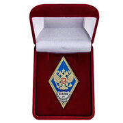 Знак в бархатистом футляре об окончании Военной академии войсковой ПВО